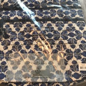 Verá Bradley zip hipster (SOLD)